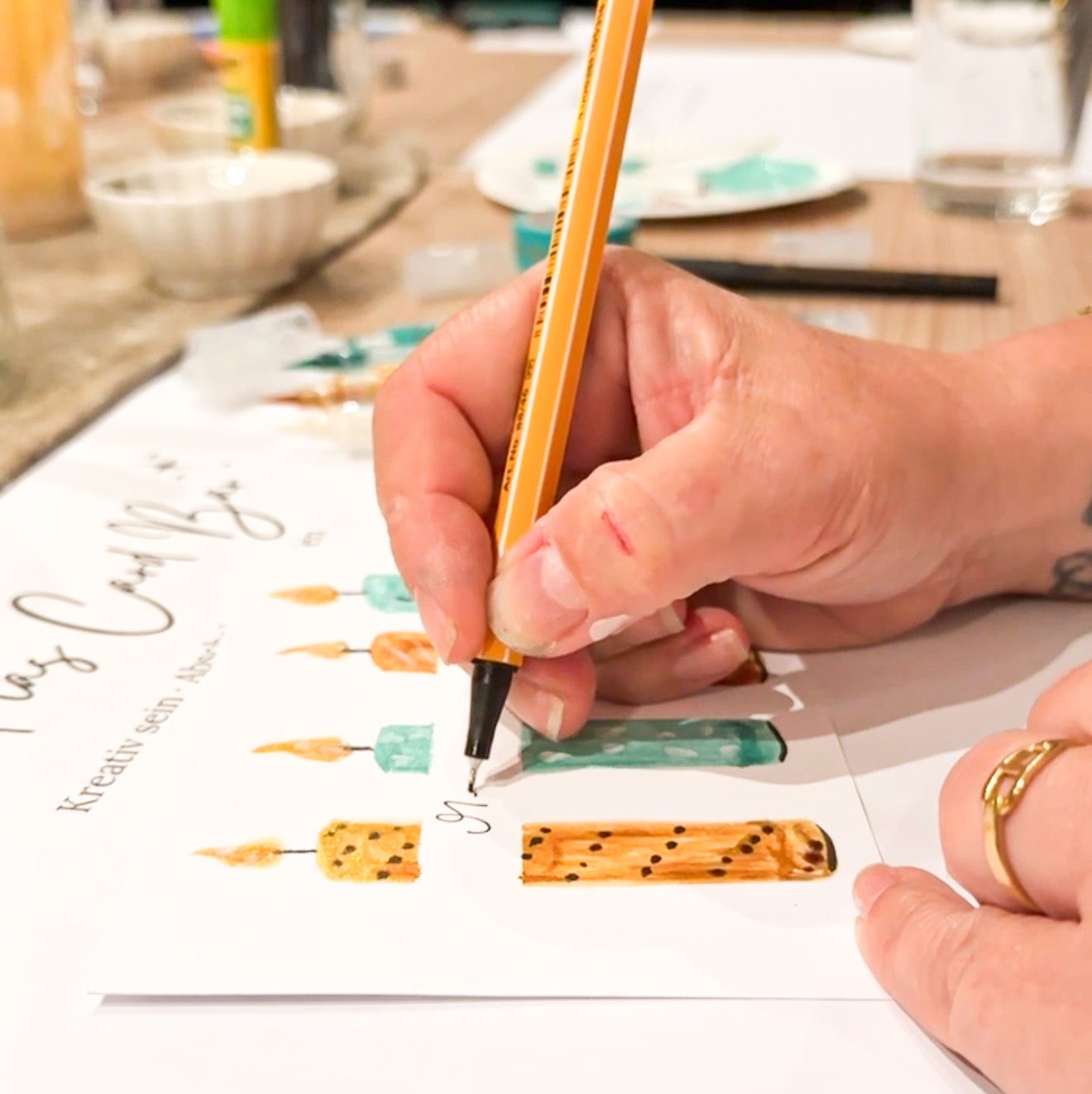 Selbst gestaltete Weihnachtskarten beim Weihnachtskarten-Workshop von zehn null zwo in Düsseldorf